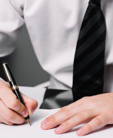 isden_azad_olunma_ve_emek_muqavilenin_legvi_ucun_erize